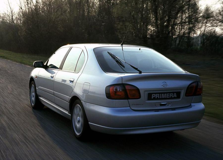  Nissan Primera Hatchback 1999 года  (фото 5 из 8)